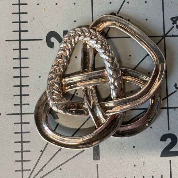 Vintage Tiffany & Co. Sterling Silver Love Knot Brooch – Mid-Century 1960s/70s - Picture 3 of 6